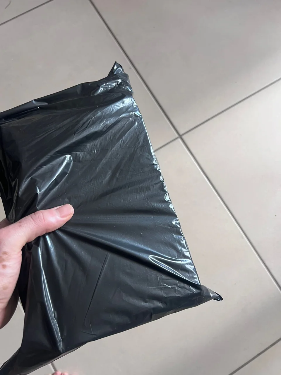 Embalagem real do BordaProtect preparada para envio